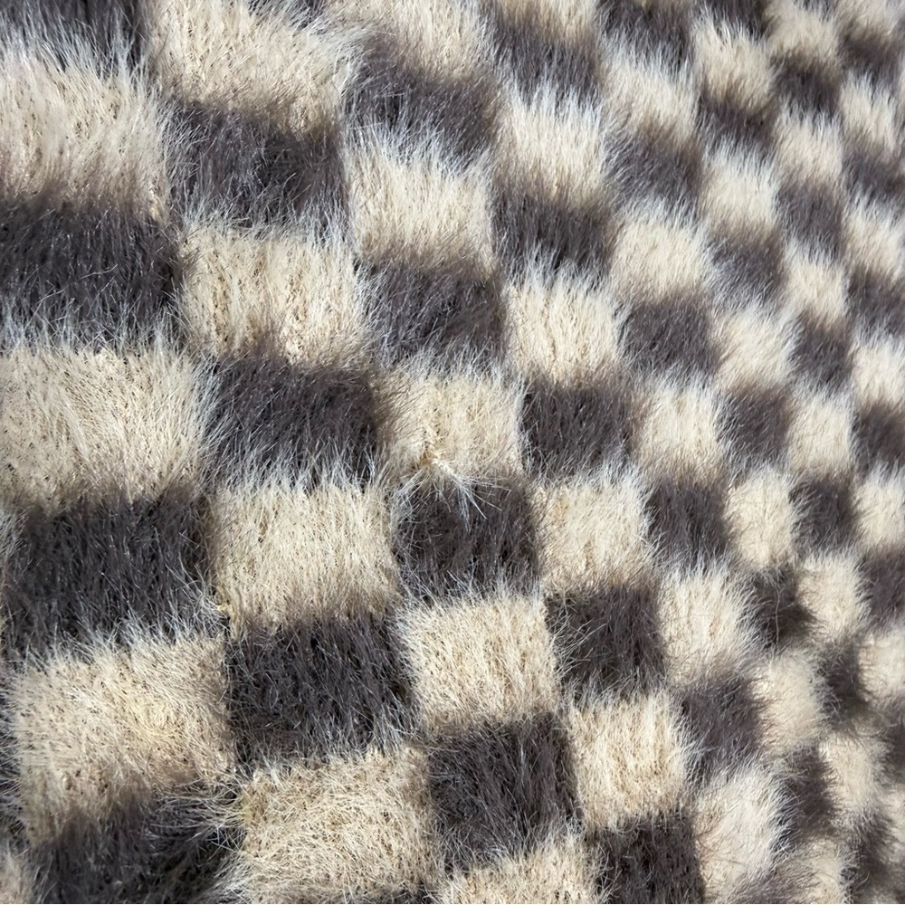 ASTR The Label Faux Fur Check Cardigan in Tan & Brown Checked Size Medium - Picture 6 of 12